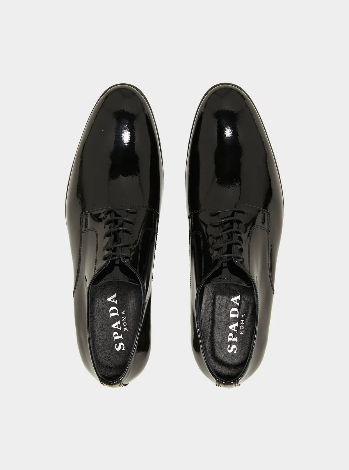 Derby lucida in pelle